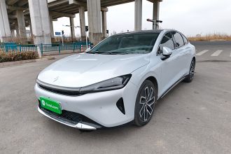 宝骏享境 2025款 插混 140km豪华版