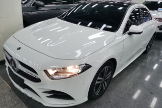 奔驰A级 2019款 改款 A 180 L 运动轿车