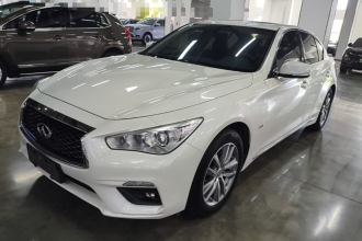 英菲尼迪Q50L 2018款 2.0T 舒适版 国VI