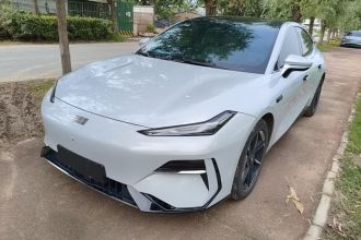 吉利银河 银河E8 2024款 550km 后驱PRO