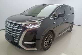 腾势D9 2025款 DM-i 智驾版 1020 四驱尊享型