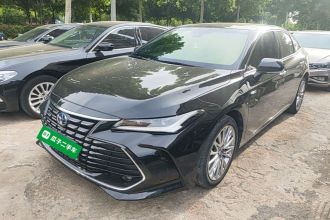 丰田 亚洲龙 2023款 双擎 2.5L XLE尊贵版