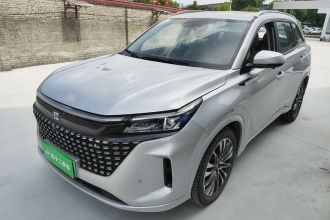 蓝电E5 2023款 1.5L DE-i 110KM旗舰型 7座