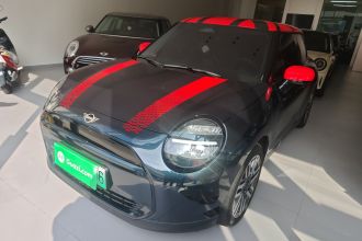 电动MINI COOPER 2025款 456km COOPER E 经典派
