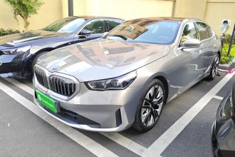 宝马5系 2024款 530Li 尊享型 豪华套装