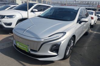 红旗E-QM5 2022款 431km 充电乐享版