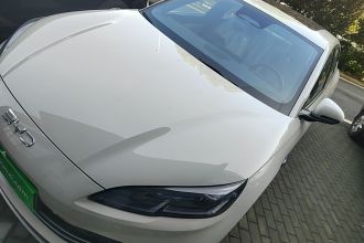 比亚迪 海豹06新能源 2025款 DM-i 智驾版 120KM尊荣型