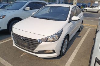 现代 悦纳 2016款 1.4L 手动炫酷版GLS