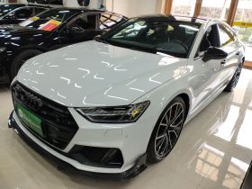 奥迪A7 2023款 55 TFSI quattro 尊享型