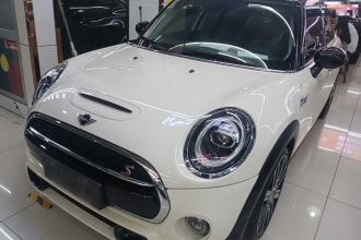 MINI 2021款 2.0T COOPER S 艺术家 五门版