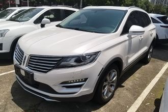 林肯MKC 2016款 2.0T 两驱尊雅版