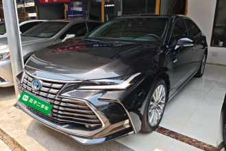 丰田 亚洲龙 2023款 双擎 2.5L XLE尊贵版