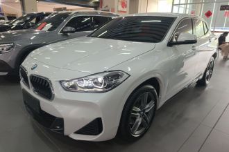宝马X2 2022款 sDrive25i M运动套装