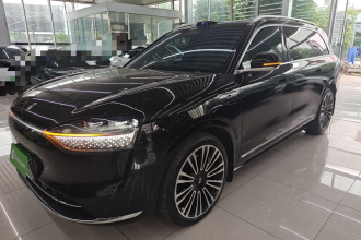 鸿蒙智行 问界M9 2024款 增程 Ultra版 42kWh 6座版