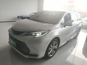 丰田 赛那SIENNA 2023款 2.5L混动 尊贵版