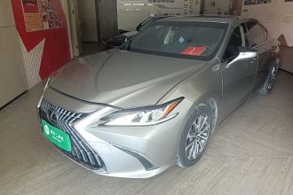 雷克萨斯ES 2022款 200 卓越版