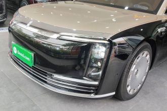 鸿蒙智行 尊界S800 2025款 增程 星耀尊享版 5座 (192线激光雷达）