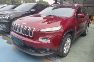 Jeep 自由光 2016款 2.0L 优越版
