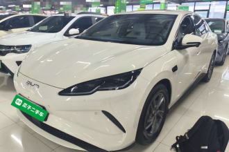 比亚迪 海豹06新能源 2025款 EV 470KM尊荣型