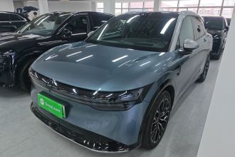 极氪7X 2025款 75kWh 后驱智驾版