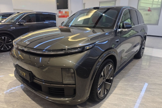 理想汽车 理想L8 2025款 Max 智能焕新版