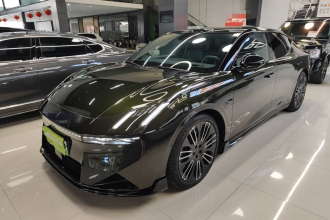 领克10 EM-P 2025款 240四驱Ultra运动版