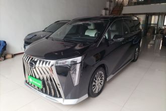 广汽传祺 传祺M8 2023款 宗师系列 400T 旗舰版