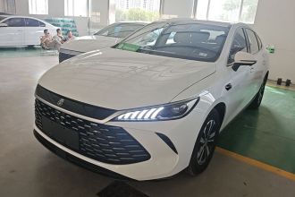 比亚迪 秦PLUS 2025款 DM-i 智驾版 120KM超越型