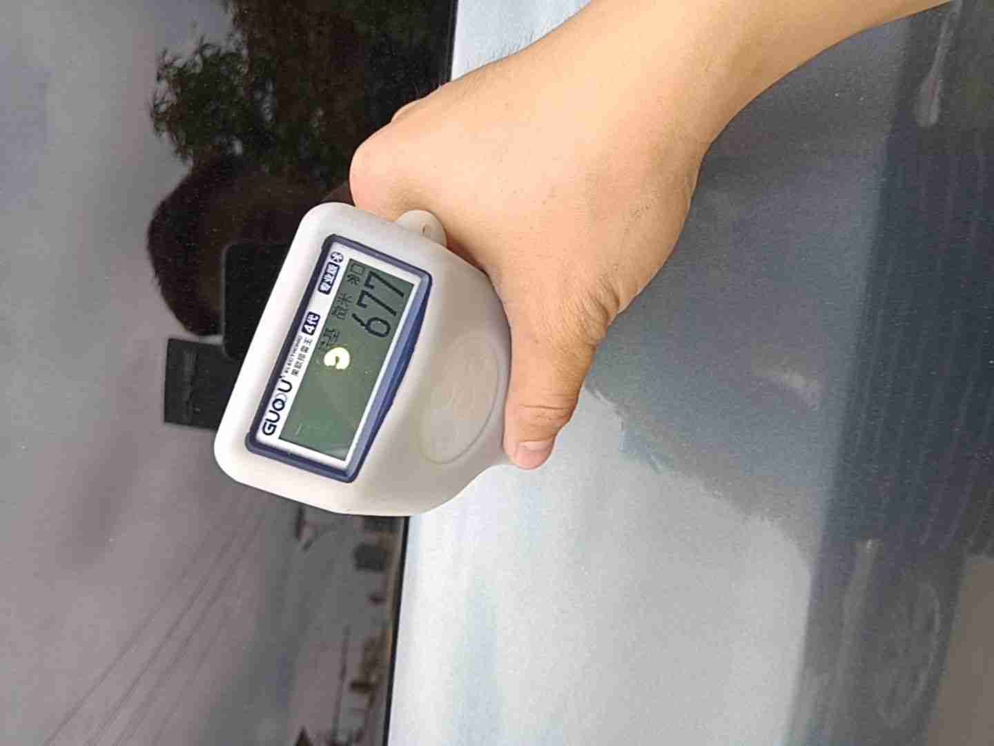 左侧后门钣金修复痕迹实拍