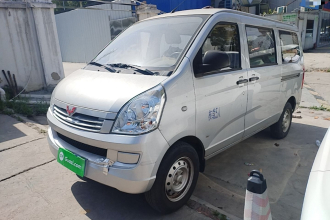 五菱汽车 五菱荣光S 2021款 1.2L基本型5座LSI