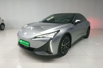 ARCFOX极狐 极狐 阿尔法S5 2024款 560MAX 185kW