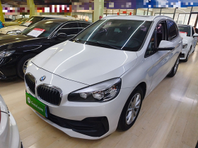 宝马2系旅行车 2019款 218i 时尚型