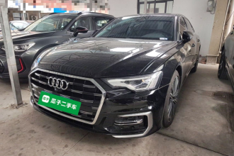 奥迪A6L 2025款 改款 45 TFSI 臻选动感型