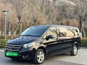 奔驰 威霆 2018款 2.0T 精英版 7座 国VI