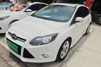 福特 福克斯 2012款 两厢 2.0L 自动豪华运动型