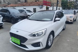 福特 福克斯 2020款 三厢 EcoBoost 180 自动锋潮型