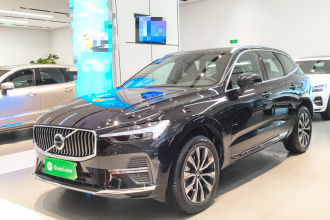 沃尔沃XC60 2025款 B5 四驱智远豪华版
