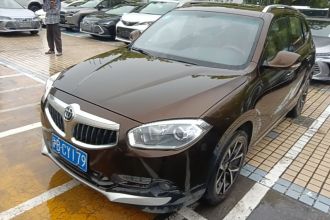 中华V5 2016款 1.5T 自动两驱智能型