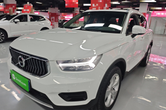 沃尔沃XC40 2021款 T3 智行时尚版