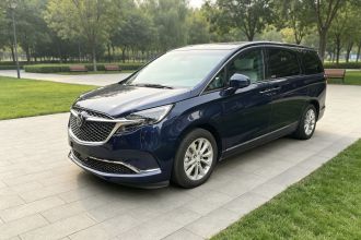 别克GL8 2022款 Avenir艾维亚 四座尊礼版