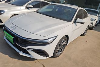 现代 伊兰特 2023款 1.5L CVT LUX尊贵版