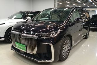 岚图汽车 岚图梦想家 2025款 PHEV 四驱旗舰鲲鹏版