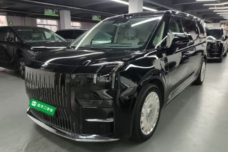 极氪009 2024款 光辉