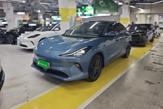 智己汽车 智己LS6 2025款 灵蜥智驾版