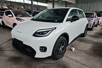 埃安 AION UT 2025款 330星辉版