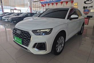 奥迪Q5L 2022款 改款 40T 豪华动感型