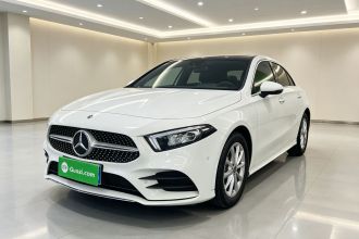 奔驰A级 2022款 改款 A 200 L 运动轿车动感型