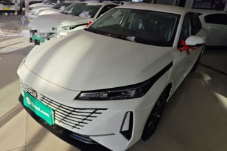 长安 逸动PHEV 2025款 智慧新蓝鲸 145KM 高能版