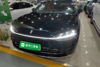 鸿蒙智行 享界S9T 2025款 增程 Ultra长续航版 (192线激光雷达）