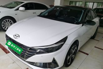 现代 伊兰特 2021款 1.5L CVT LUX尊贵版